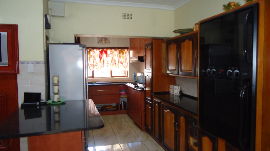 3 Bedroom Property for Sale in Gustrouw Western Cape